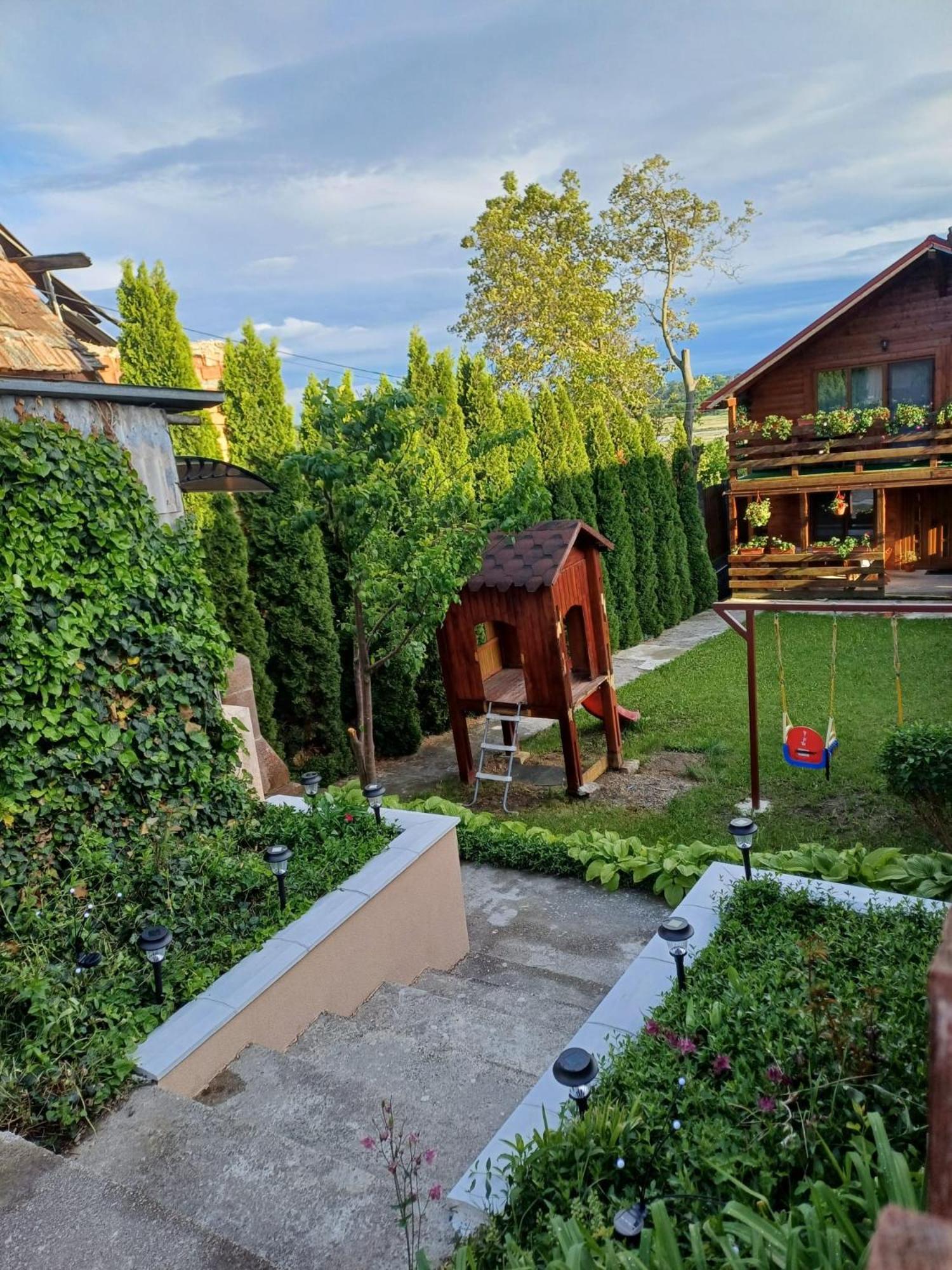 Отель Casa Gherman Турда Экстерьер фото